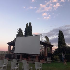 Cinema a la Fresca als Jardins de la Masia d'en Cabanyes